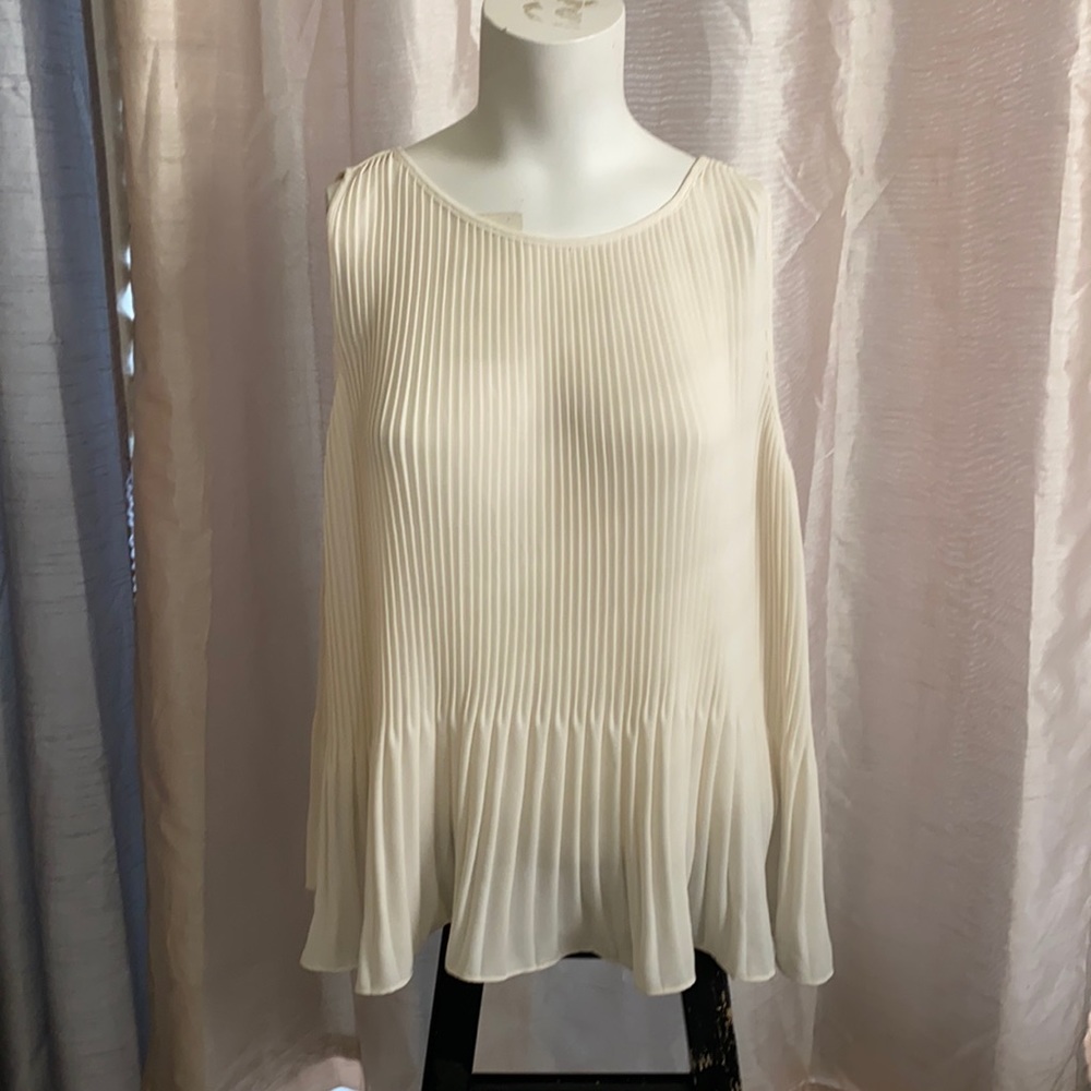 A light weight blouse that flows